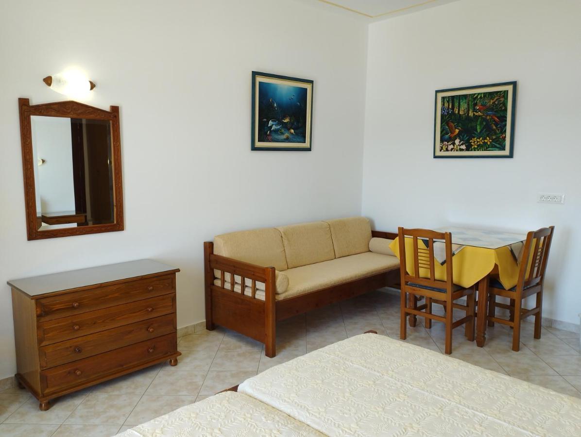 Olympos Studios Амоопи Екстериор снимка